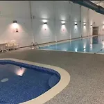 Meadow Shores - Part Of The The Bay Village With Pool, Gym And Direct Access, Pub, Restaurant, Tennis And Meadows Walks