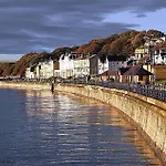 Dom wakacyjny Meadow Shores - Part Of The The Bay Village With Pool, Gym And Direct Access, Pub, Restaurant, Tennis And Meadows Walks