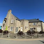 Meadow Shores - Part Of The The Bay Village With Pool, Gym And Direct Access, Pub, Restaurant, Tennis And Meadows Walks Holiday home