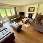 Meadow Shores - Part Of The The Bay Village With Pool, Gym And Direct Access, Pub, Restaurant, Tennis And Meadows Walks * Filey