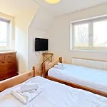 Meadow Shores - Part Of The The Bay Village With Pool, Gym And Direct Access, Pub, Restaurant, Tennis And Meadows Walks Filey