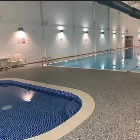 Meadow Shores - Part Of The The Bay Village With Pool, Gym And Direct Access, Pub, Restaurant, Tennis And Meadows Walks