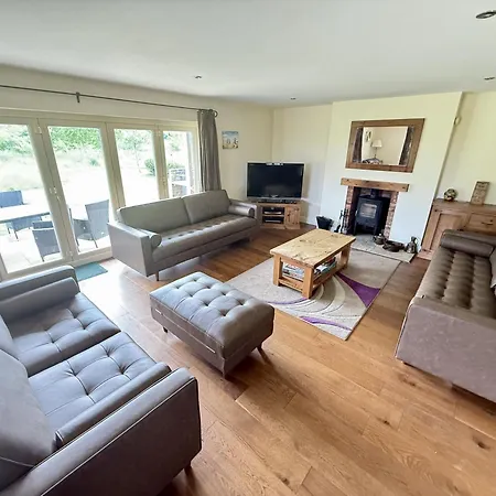 Feriehus Meadow Shores - Part Of The The Bay Village With Pool, Gym And Direct Access, Pub, Restaurant, Tennis And Meadows Walks Filey